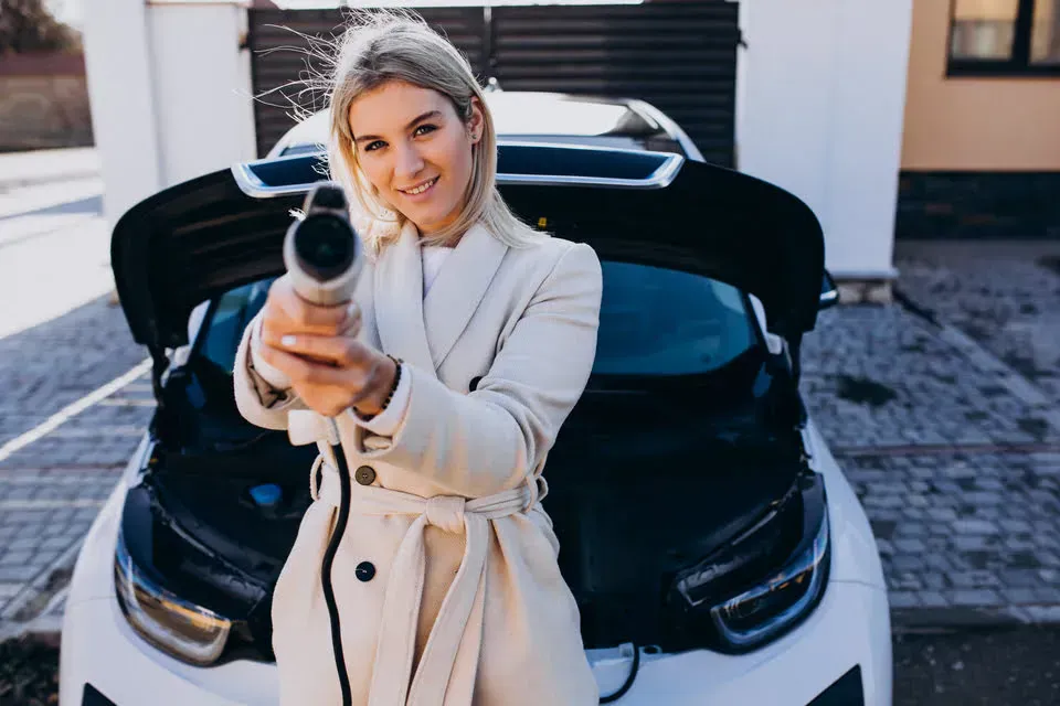 Elektrikli araçlar kaç güneş paneliyle şarj edilir